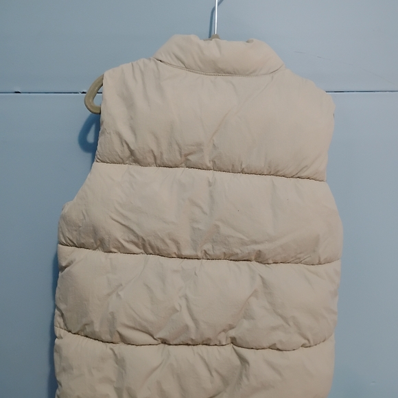 Boys Old Navy Cream Puffer Vest with Brown Accent Pockets - Picture 5 of 6